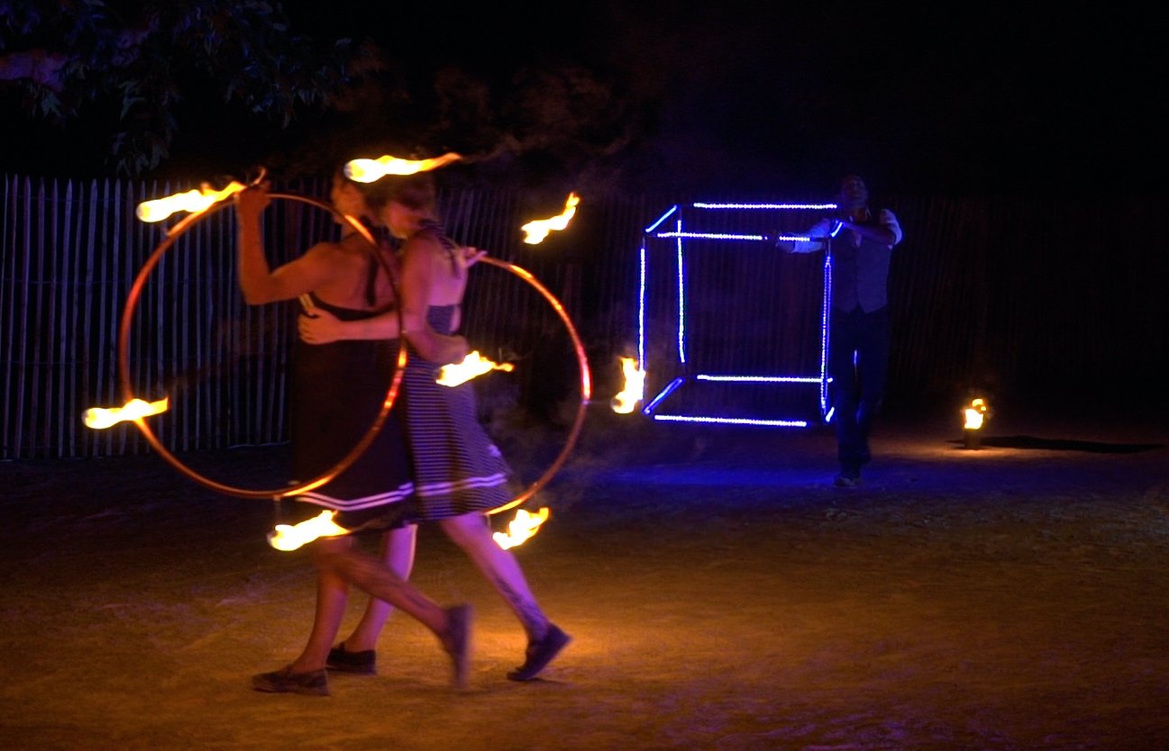 Spectacle de feu et LED en Languedoc-Roussillon par le Cie Fusion Arts